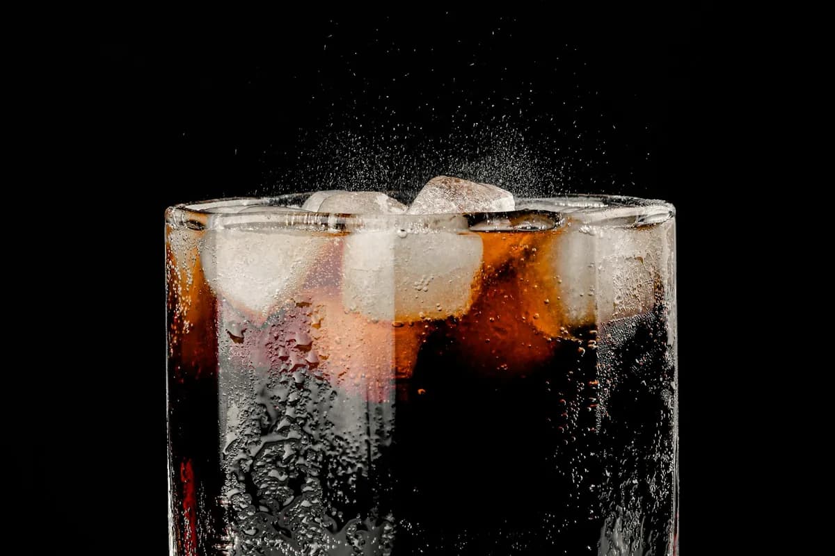 Cola