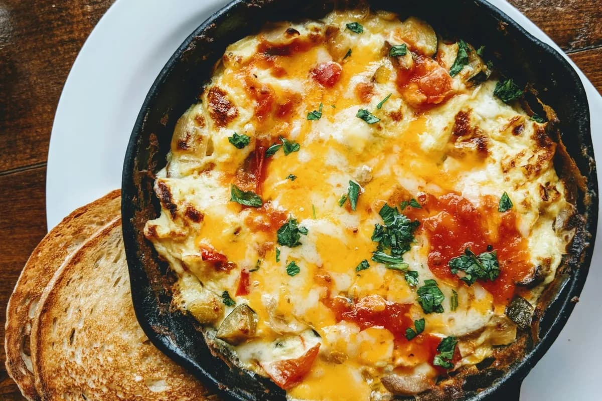 Omelette with tomatoes
