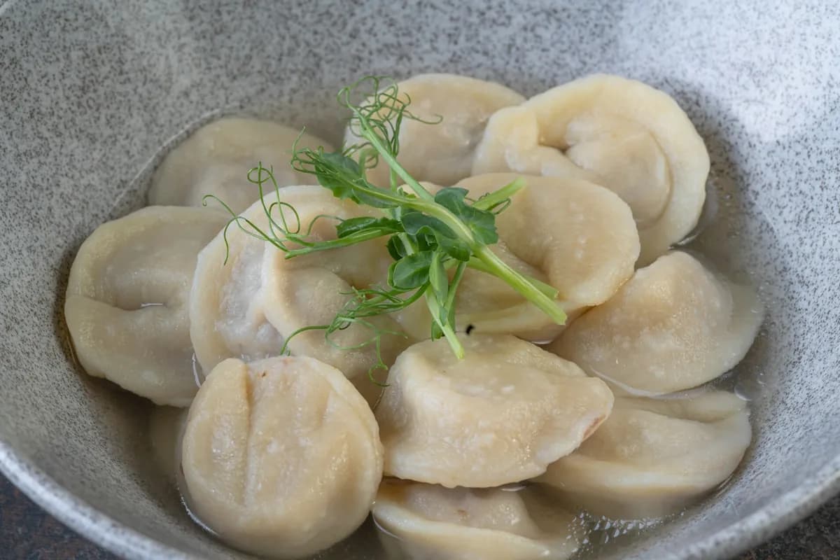 Pelmeni in broth